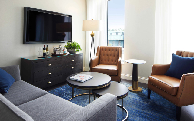 Premium Suite