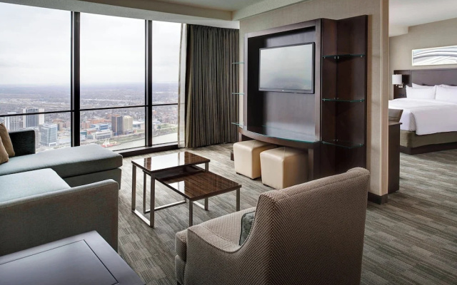 1 Bedroom Executive Suite with city view