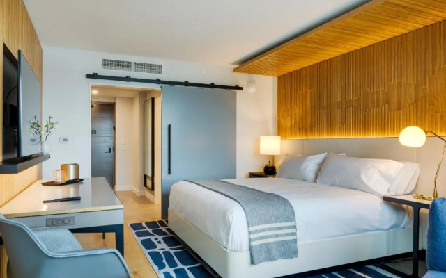 Premium Double room with water view