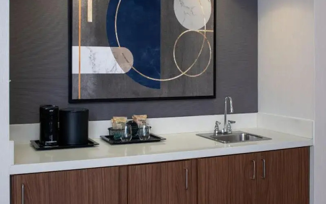 1 Bedroom Double Suite