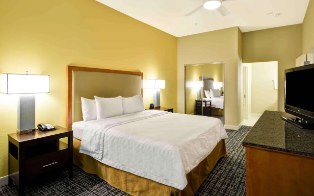 2 Bedrooms Double Suite