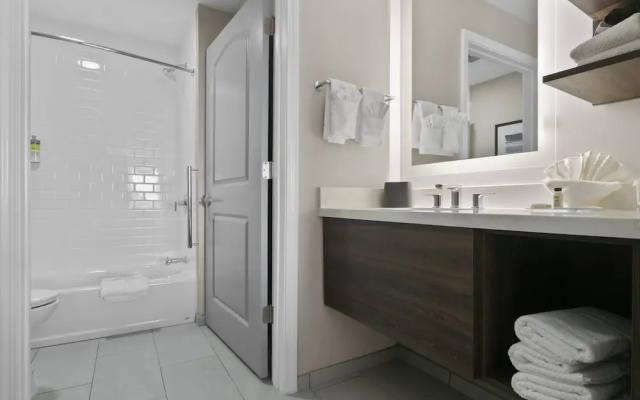 1 Bedroom Suite