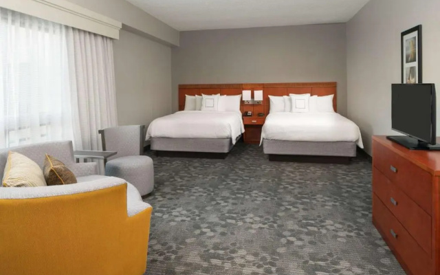 Standard Quadruple room with balcony and with pool view