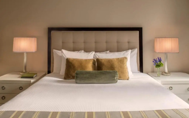 Premier Double room with city view