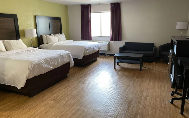 Deluxe Suite