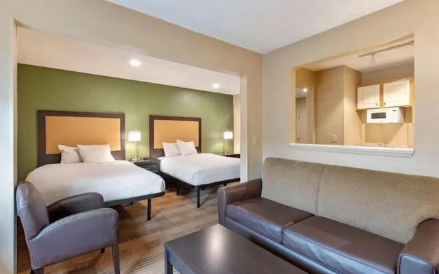 Quadruple Suite