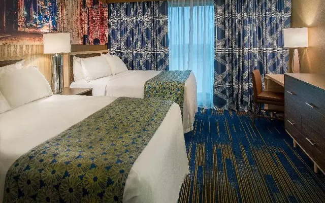 Standard Quadruple room with view