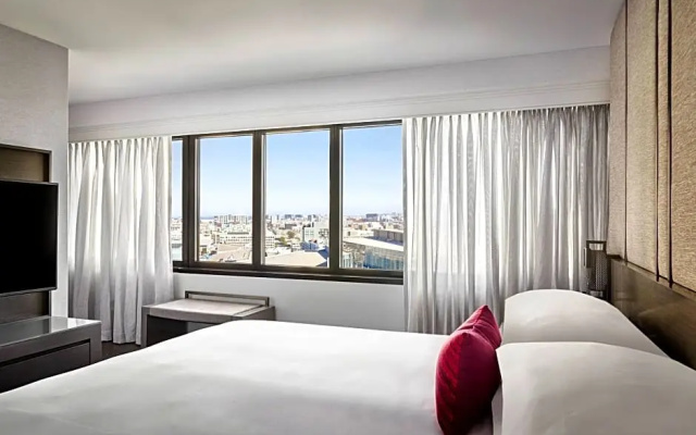1 Bedroom Double Junior Suite with city view