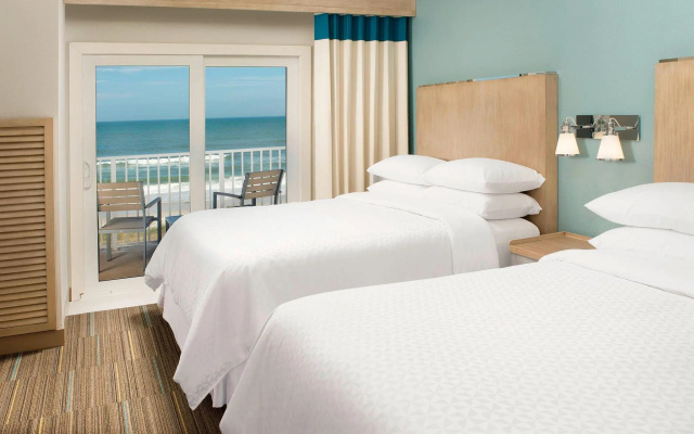 Quadruple Suite with balcony and oceanfront