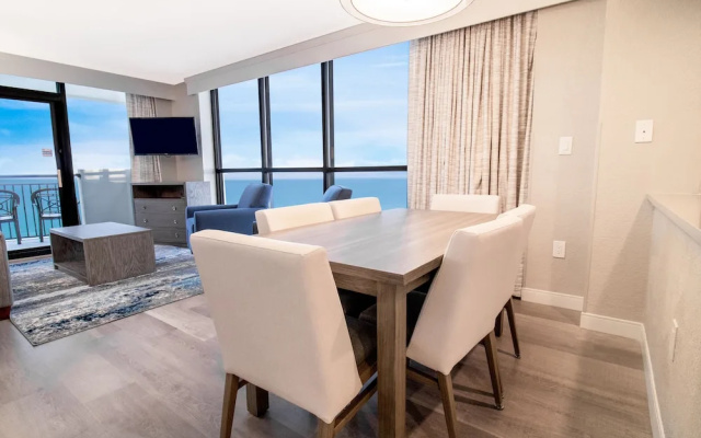 2 Bedrooms Deluxe room oceanfront