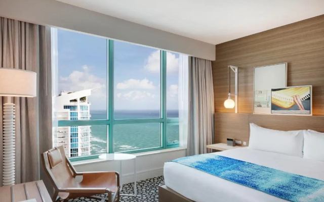 Diplomat Double Suite Intracoastal View
