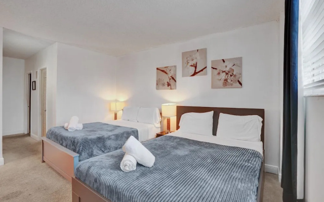 1 Bedroom Standard room with balcony and with garden view