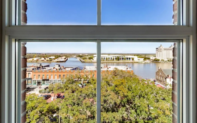 Standard room with river view