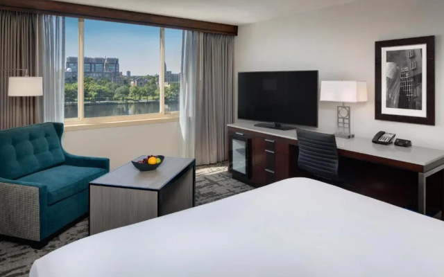 Standard room with river view