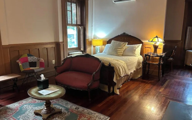 Comfort room
