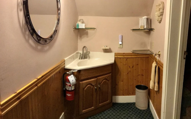 Luxury Suite