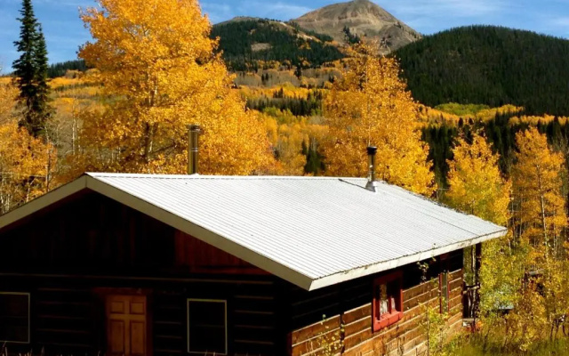 3 Bedrooms Chalet