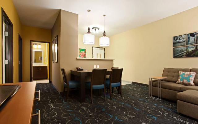 2 Bedrooms Suite