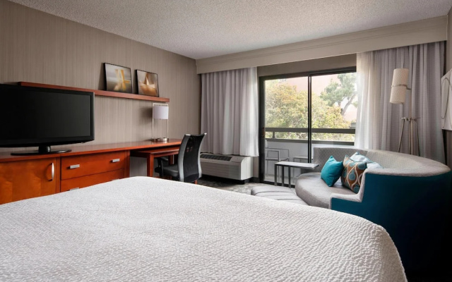 Standard Double room with courtyard view