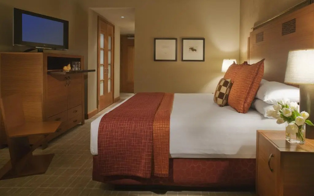 Corner Deluxe Double room