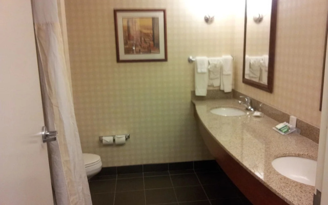 Standard Double room with city view