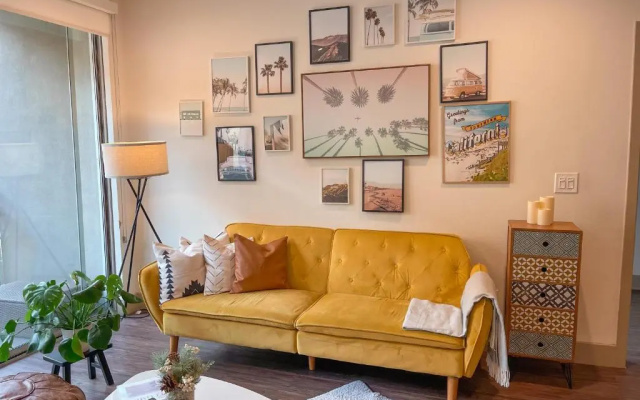 2 Bedrooms Apartment
