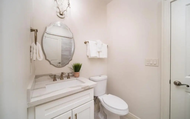 3 Bedrooms Apartment