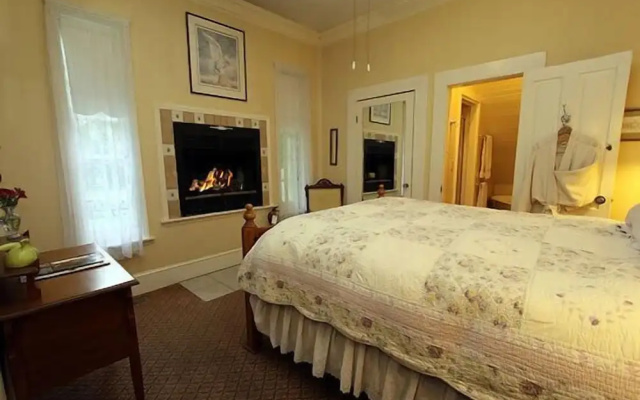 Standard Double room with view