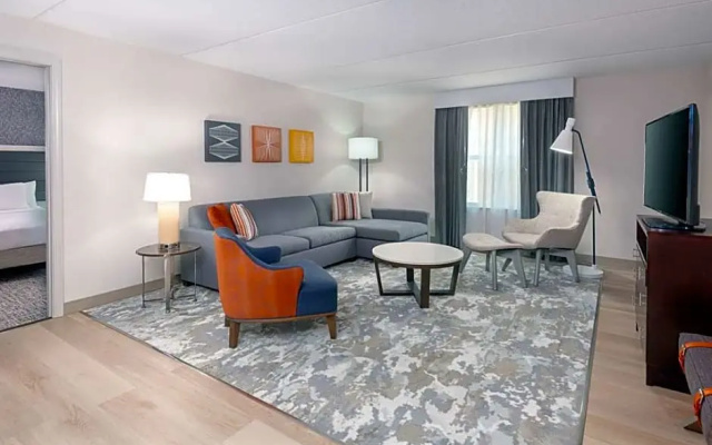 Sextuple Suite