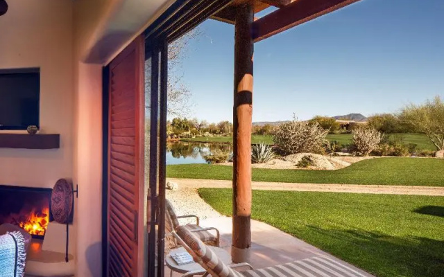 Standard room with balcony and with view