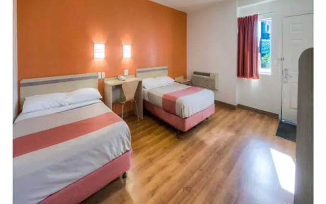 1 Bedroom Standard Quadruple room