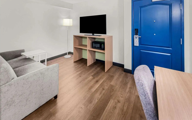 Double Suite