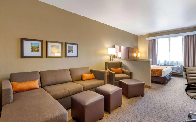 Deluxe Double Suite
