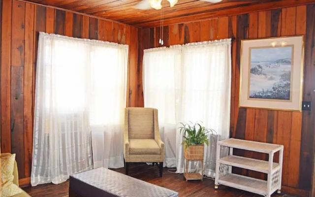 1 Bedroom Cottage