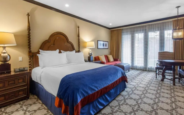 Double room Poolside