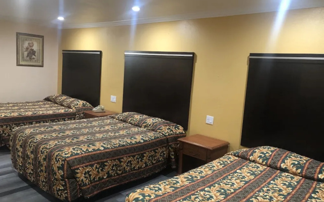 Standard Sextuple room
