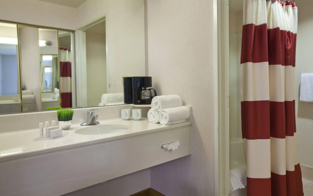 1 Bedroom Quadruple Suite