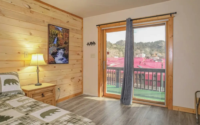 2 Bedrooms Deluxe Suite with river view