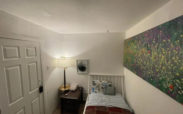Economy Single room