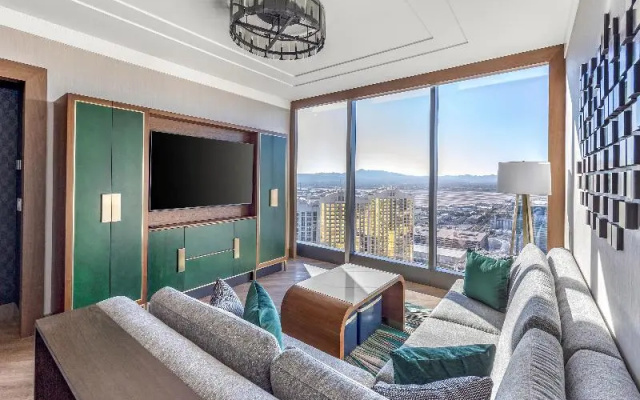 Premium Suite