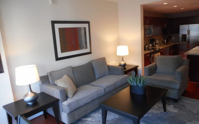 Premier Apartment