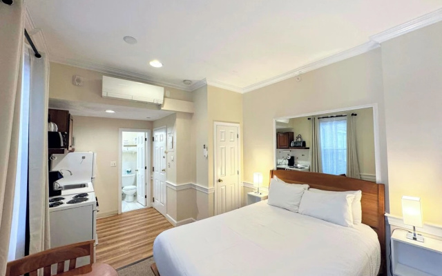 Economy Double Studio