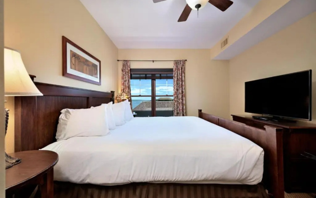 2 Bedrooms Standard room with lake view