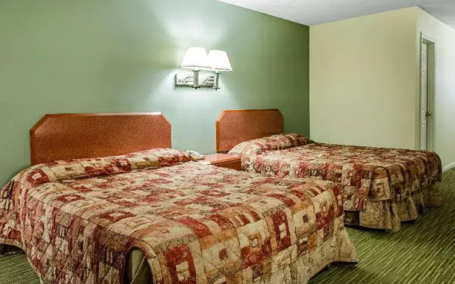 Standard Quadruple room