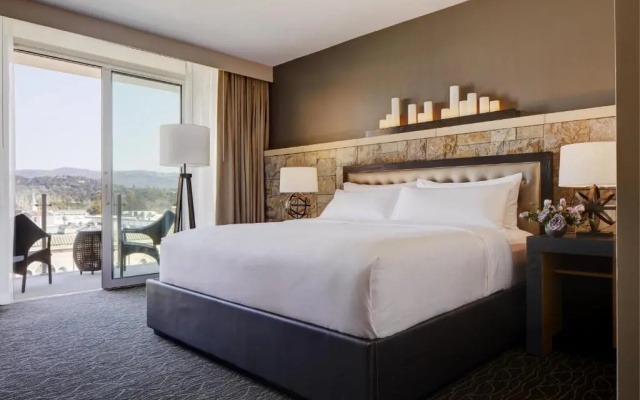 Deluxe Double room with balcony