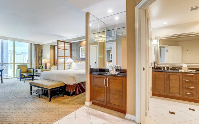 Suite with balcony