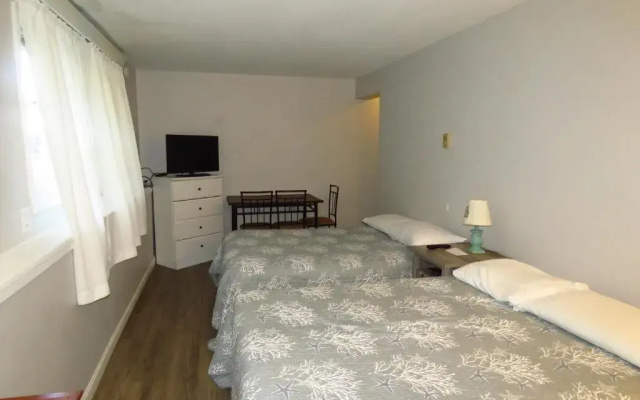 Economy Quadruple room
