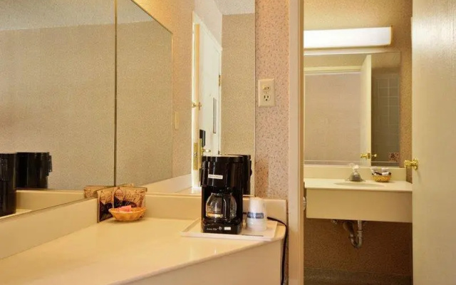 Deluxe Double Studio Suite