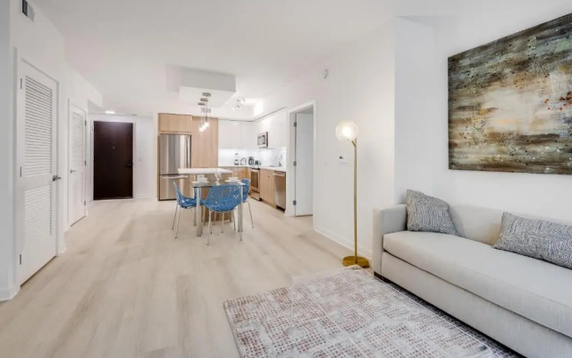 2 Bedrooms Apartment