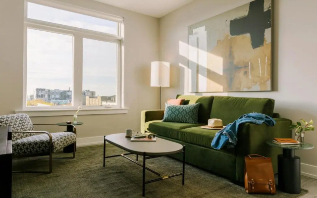 2 Bedrooms Apartment